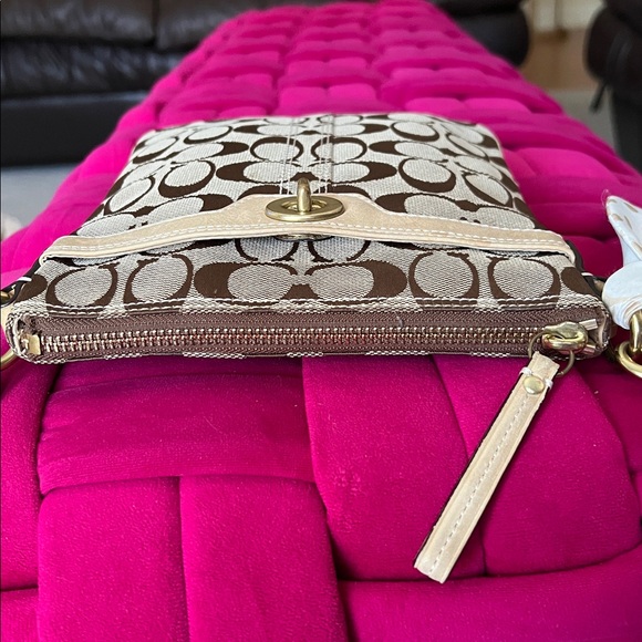 Coach Y2K Swingpack Crossbody-EUC - Picture 12 of 16